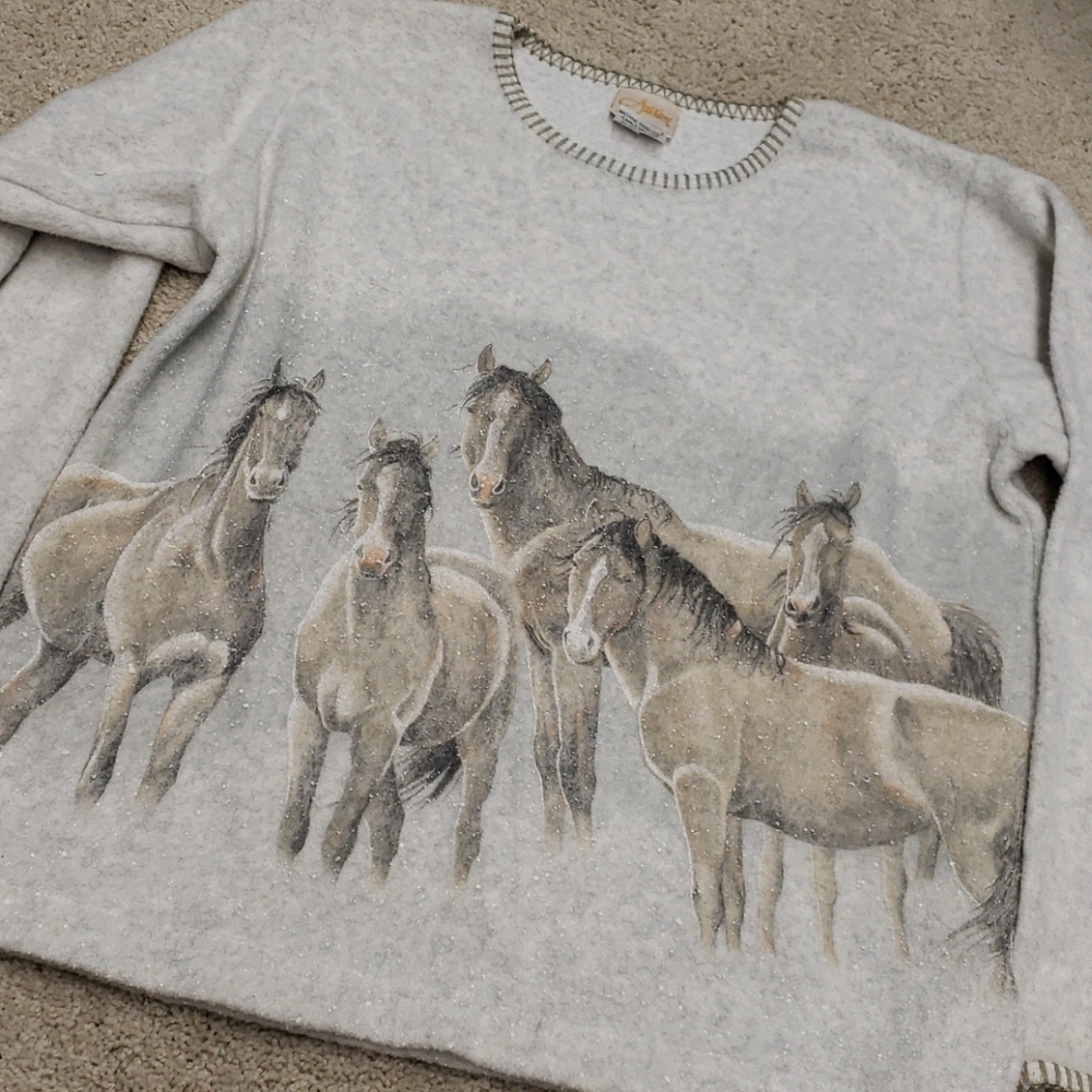 ARTISANS snowy horse sweater